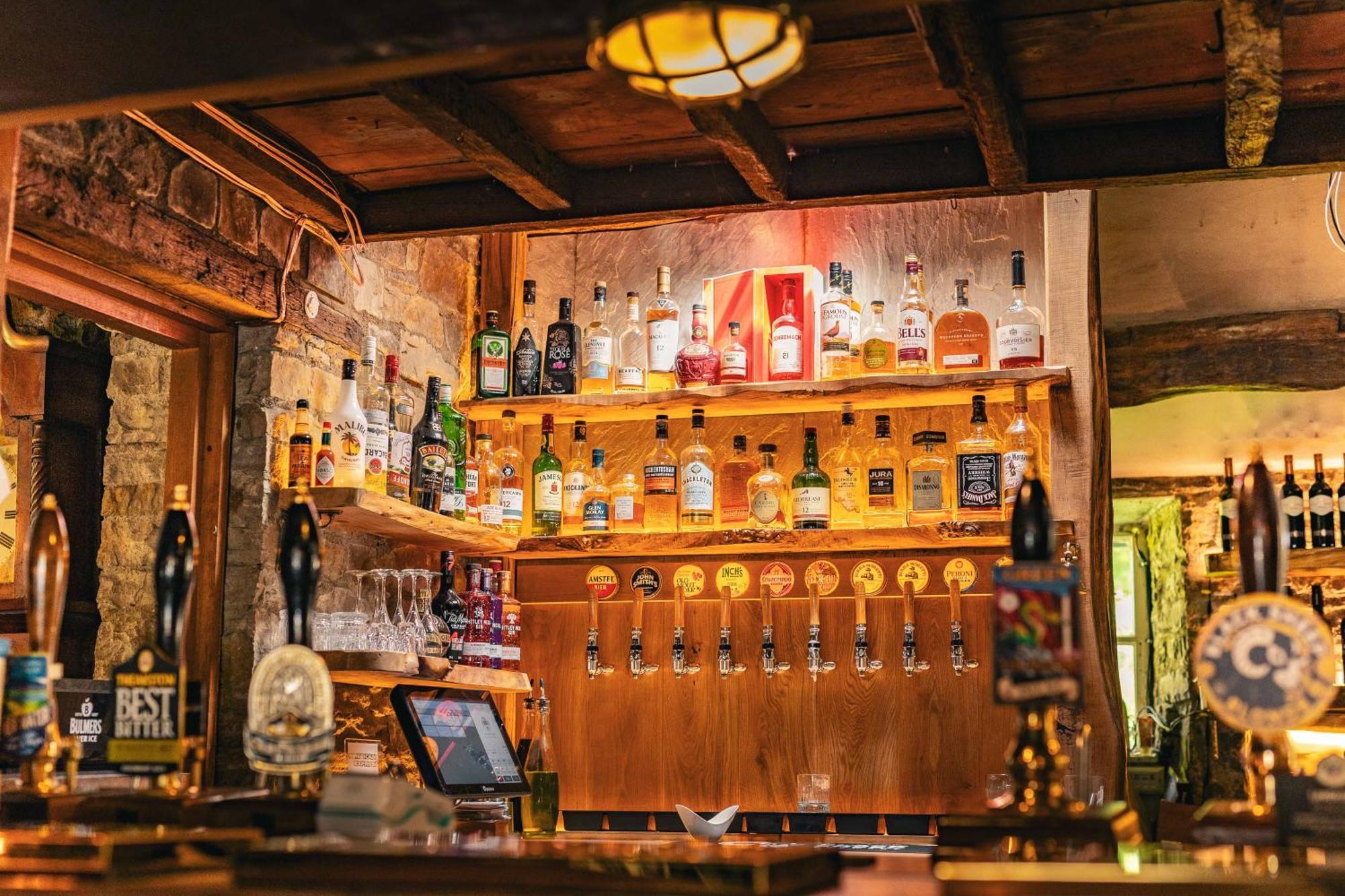 The Green Dragon At Hardraw Экстерьер фото